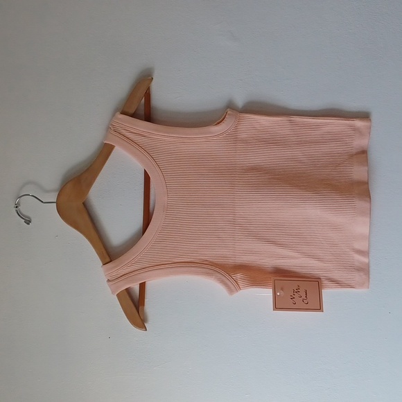 Soft Rose Peach Rib Top Slimming - Picture 1 of 6